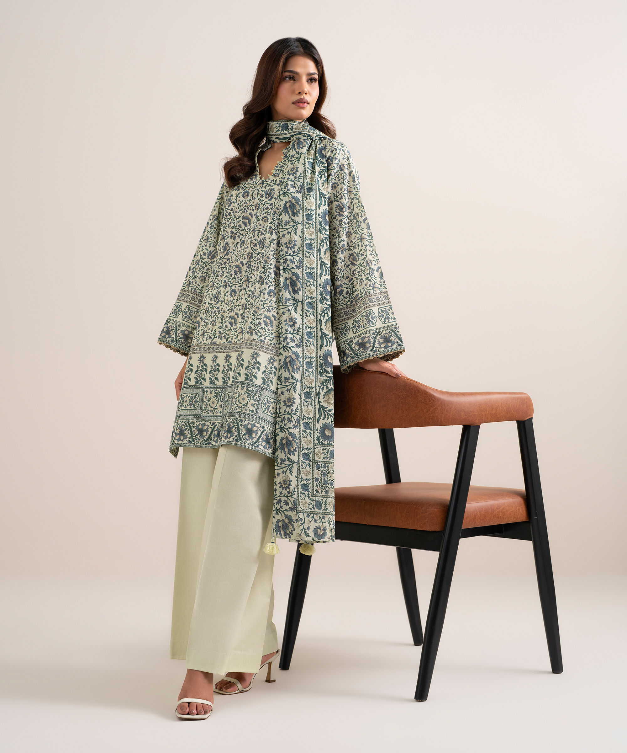 Unstitched 3 PC U3PDDS26V649