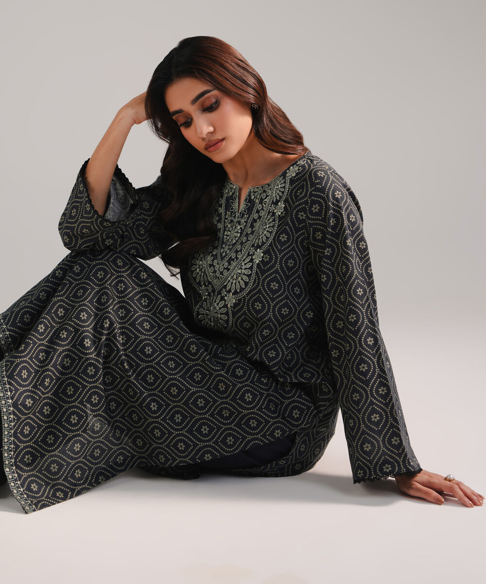 Women's RTW Slub Lawn Embroidered Black Straight Shirt