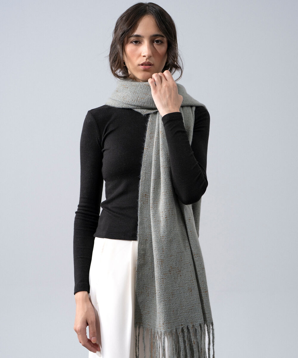 Women's Western Wear Light Grey Polyester Solid Woolen Scarf