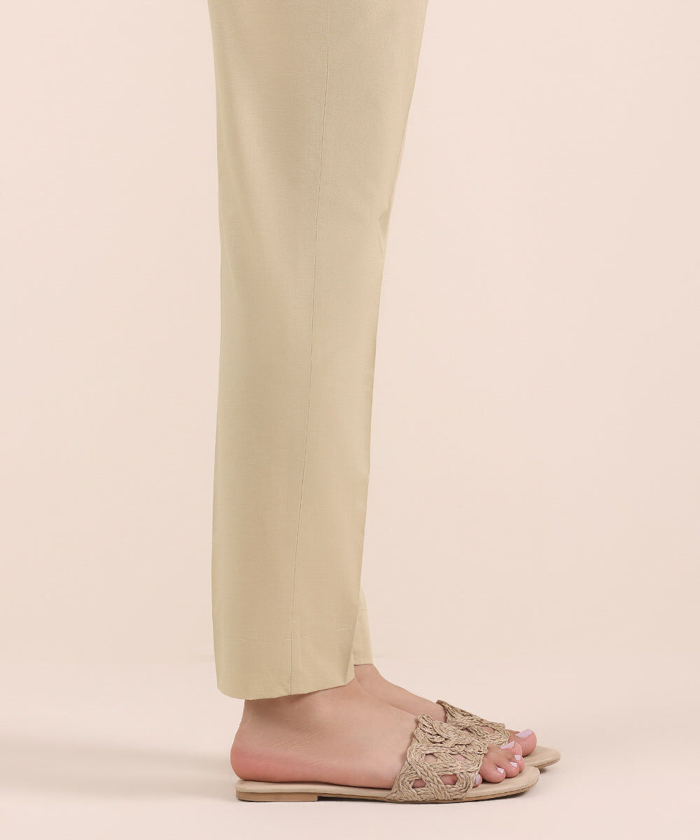 Woman - Beige Solid Cambric Cigarette Pants