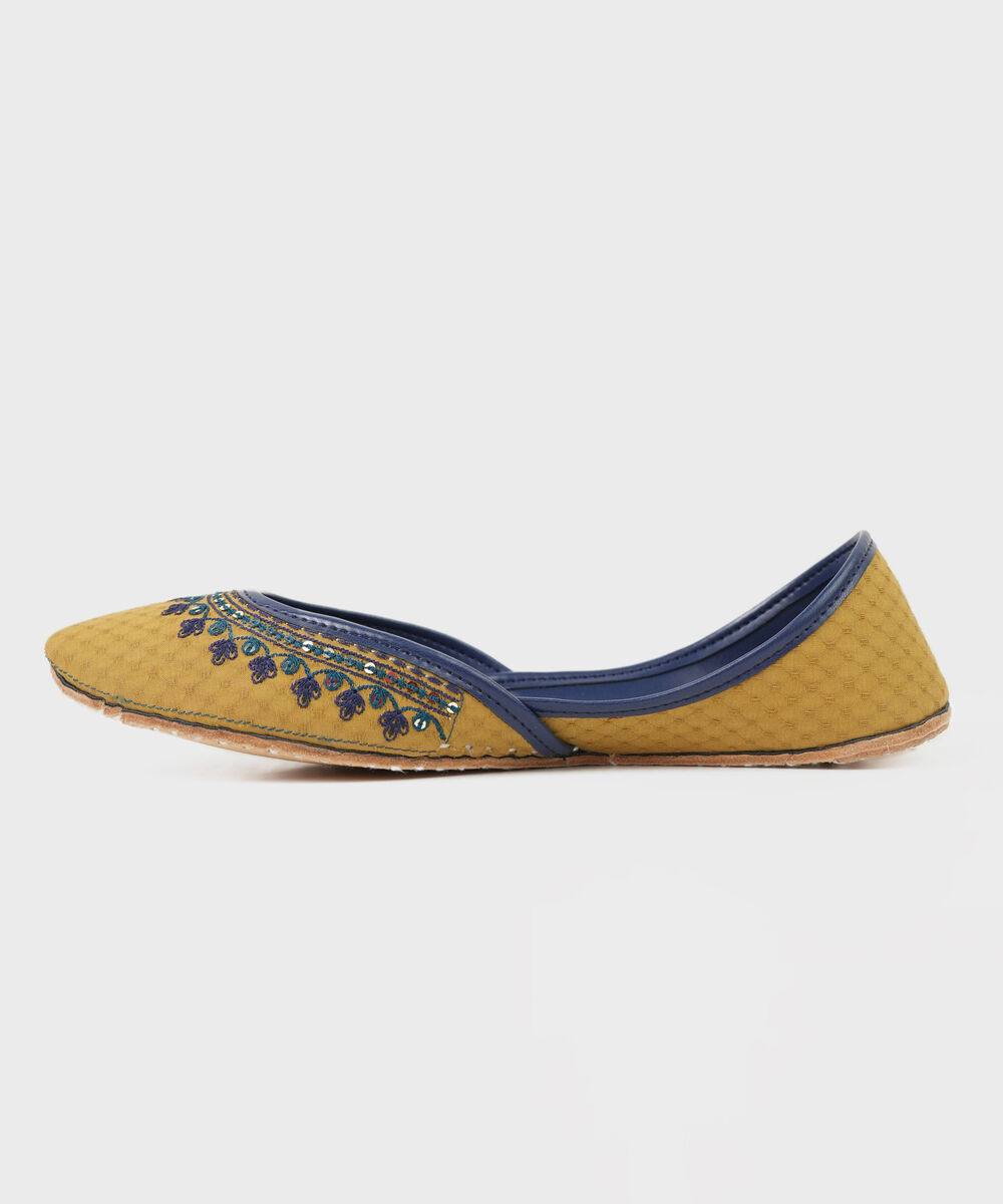 Women's Mustard Khussa