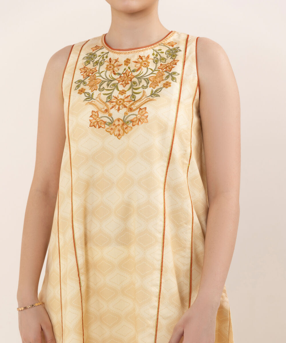 Women's Unstitched Cotton Embroidered Pink Three Piece Suit