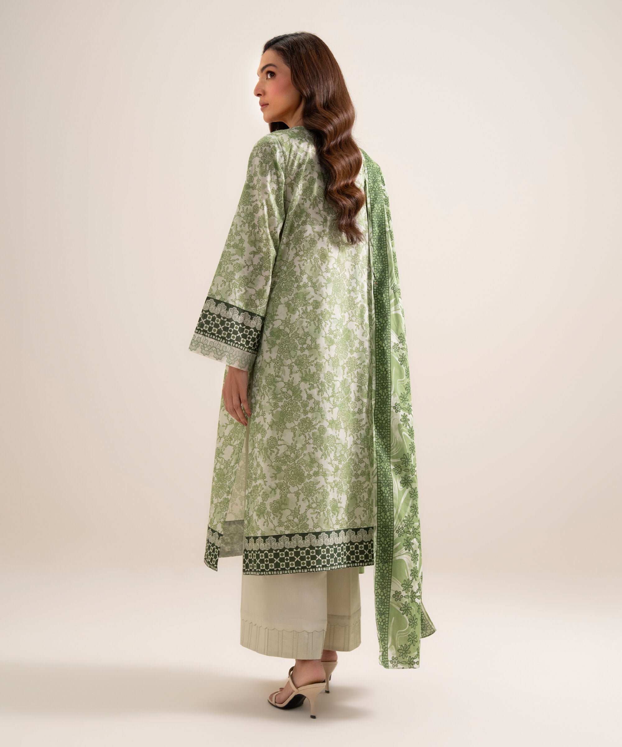 Unstitched 3 PC U3PDDS26V687