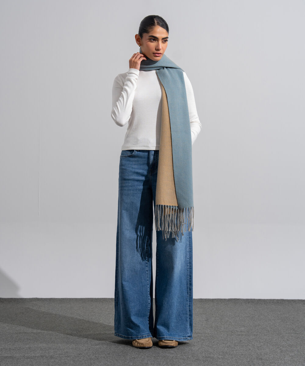 Women's Western Wear Blue Polyester Solid Woolen Scarf