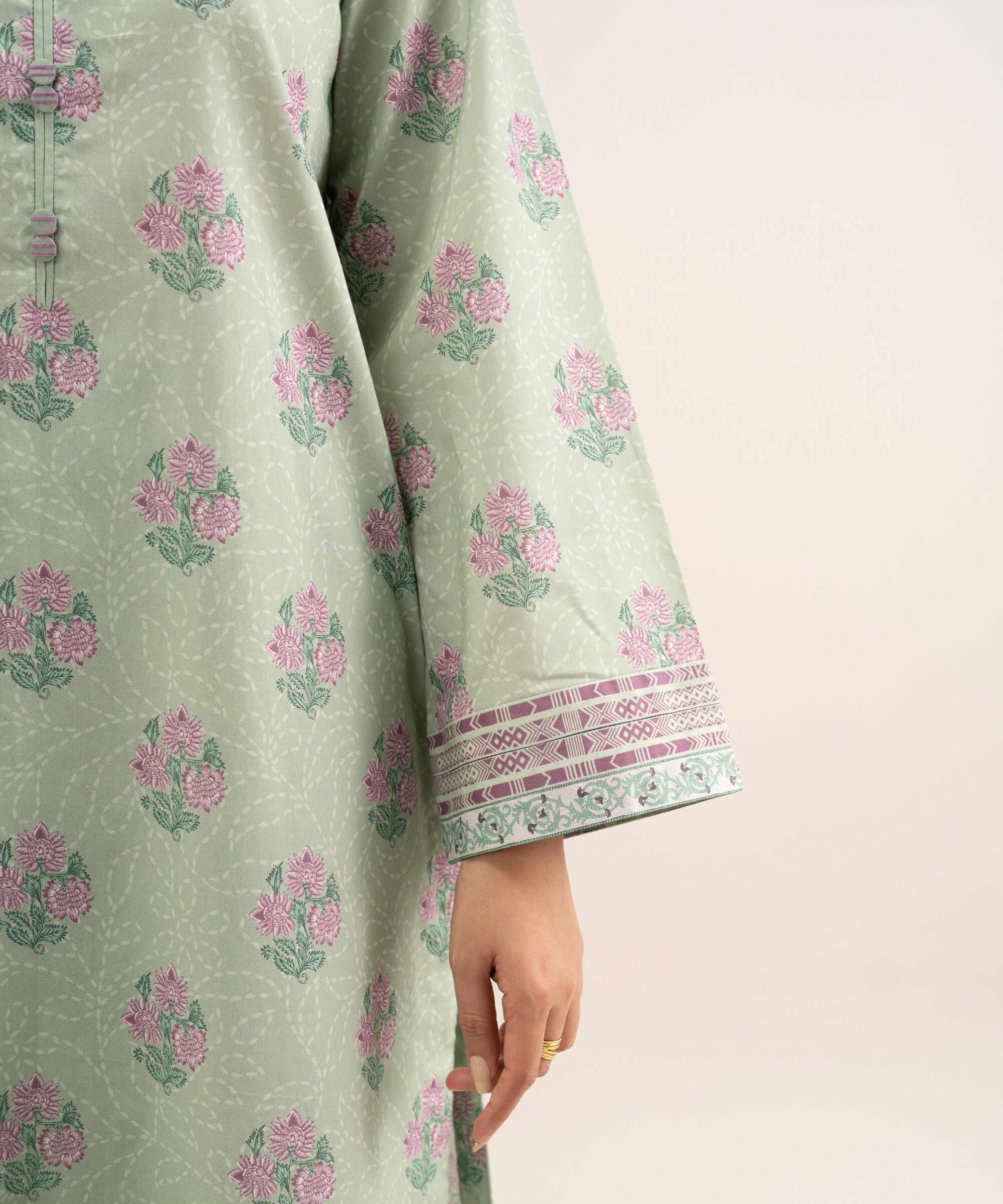 Unstitched 3 Pc Lawn PDDS26V345TS