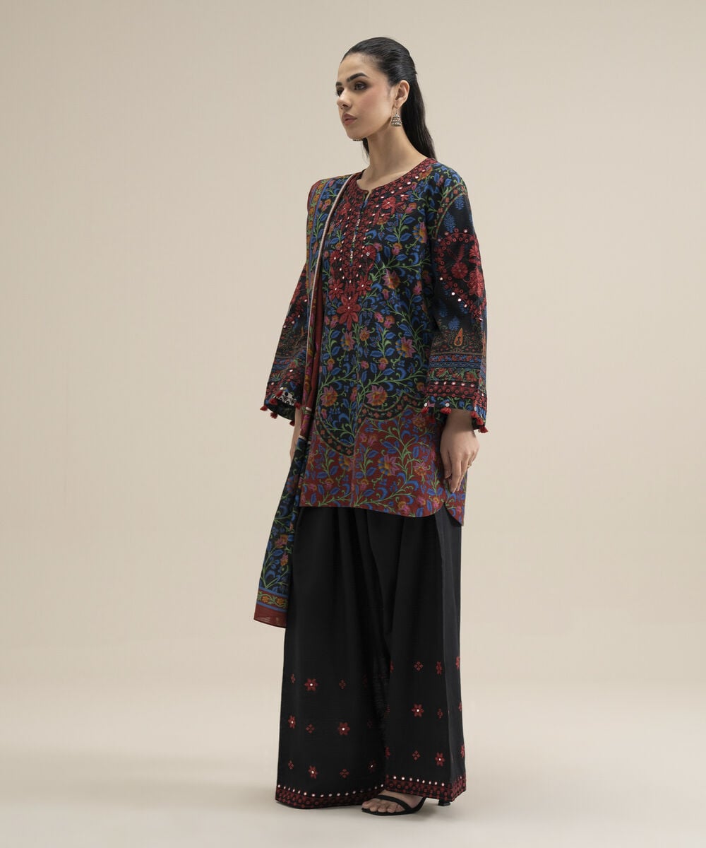 Women's Unstitched Premium Khaddar Printed Multi 3 Piece Suit