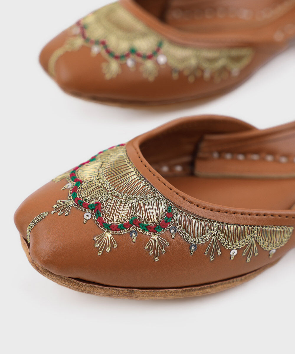 Women's Brown Khussa