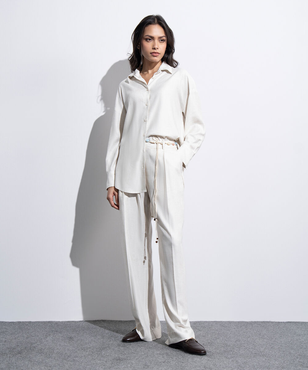 Women's Western Off-white Straight Fit Trousers With Crochet Belt