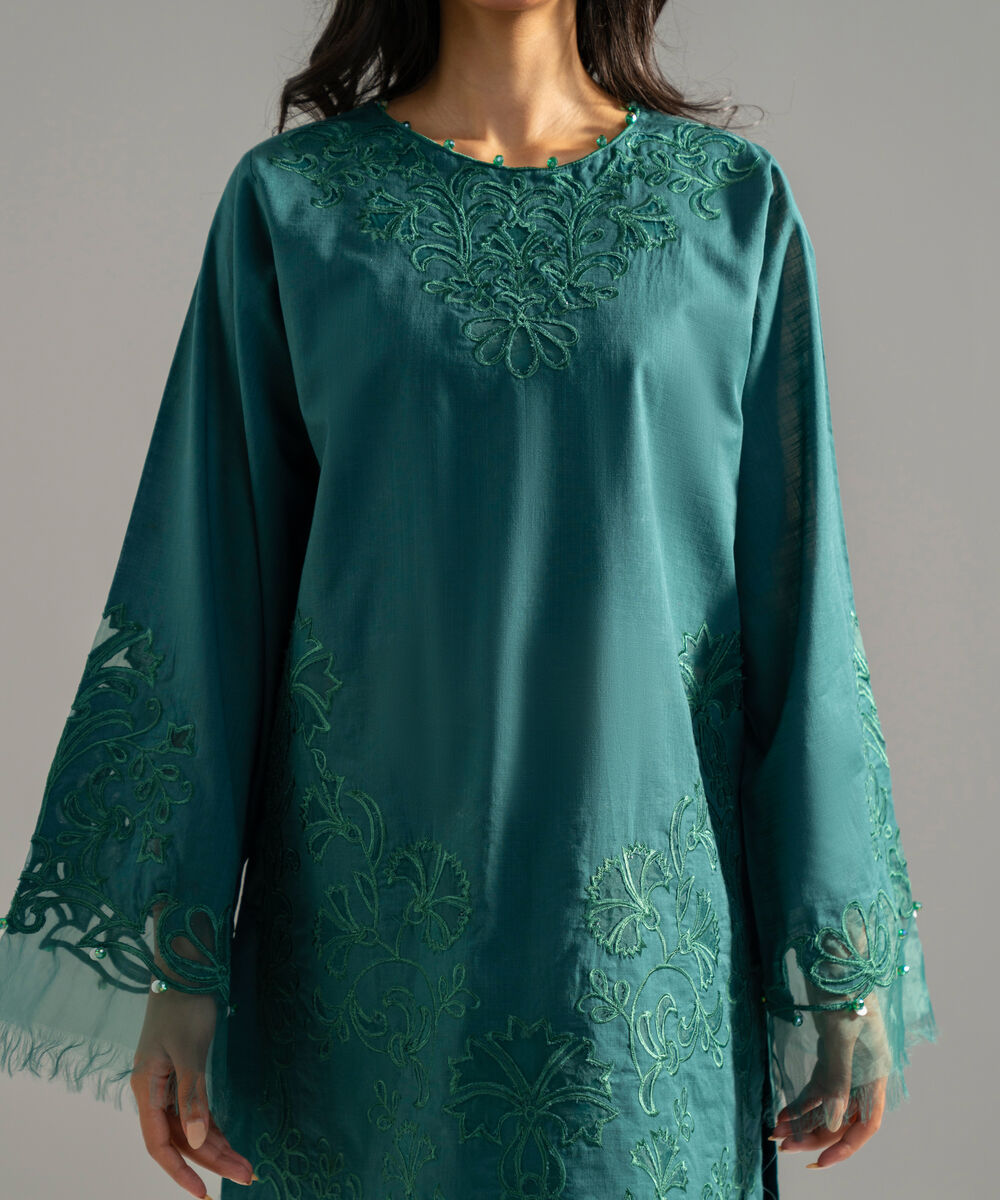 Women's RTW Cross Hatch Solid Embroidered Green 2 Piece Suit