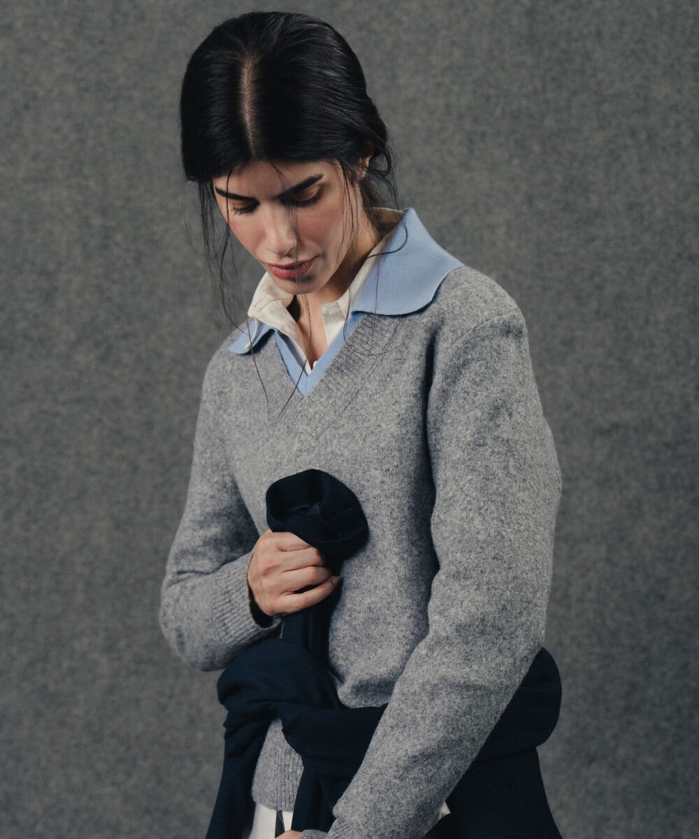 Contrast Collar Knit Sweater Women's Western Wear Grey Contrast Collar Knit Sweater