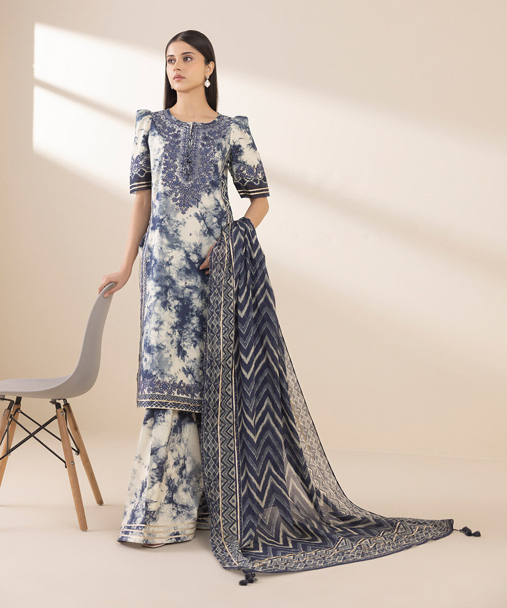 Woman - Blue 3 Piece - Embroidered Lawn Suit