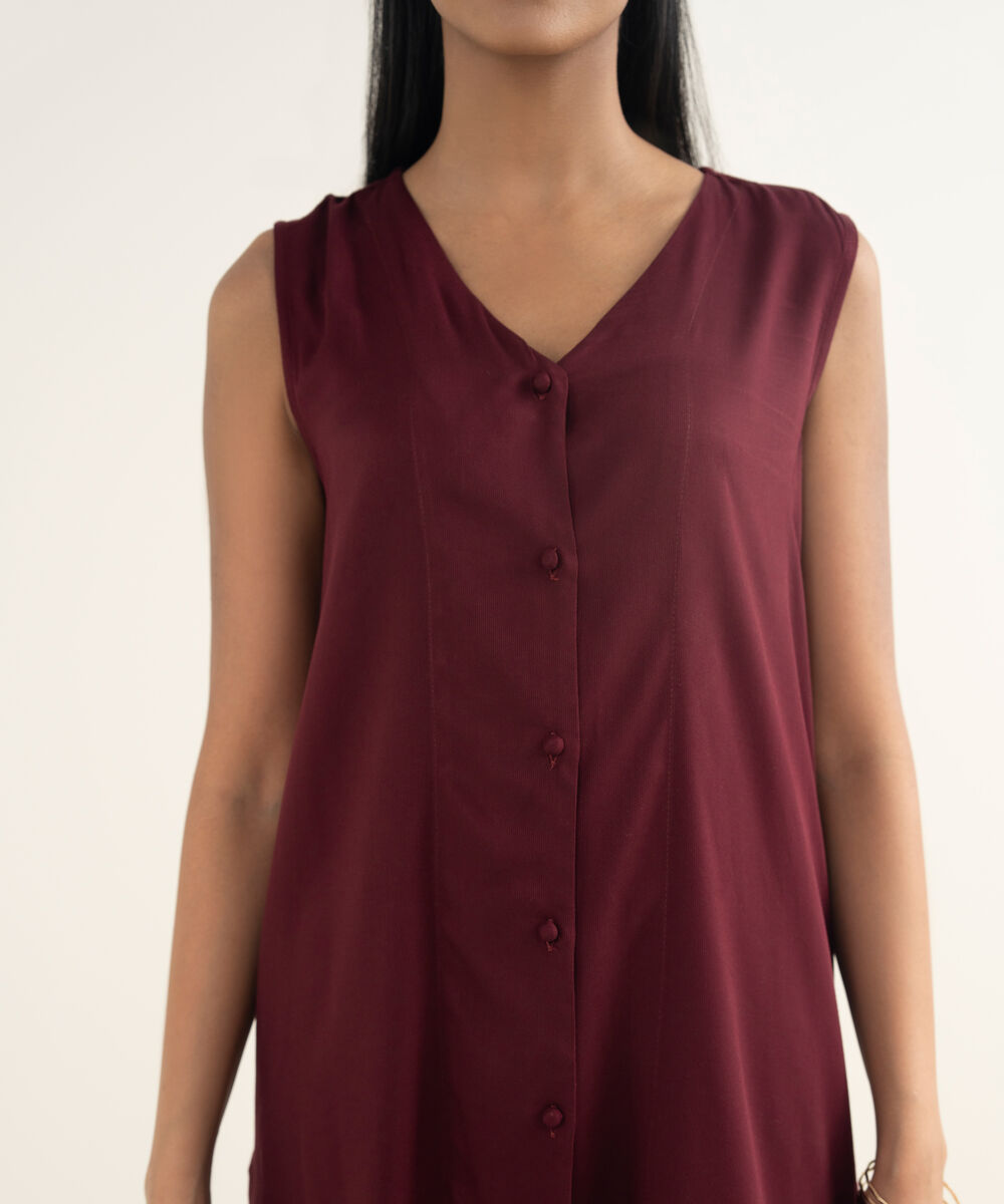 Women's RTW Bedford  Solid Maroon Straight Shirt