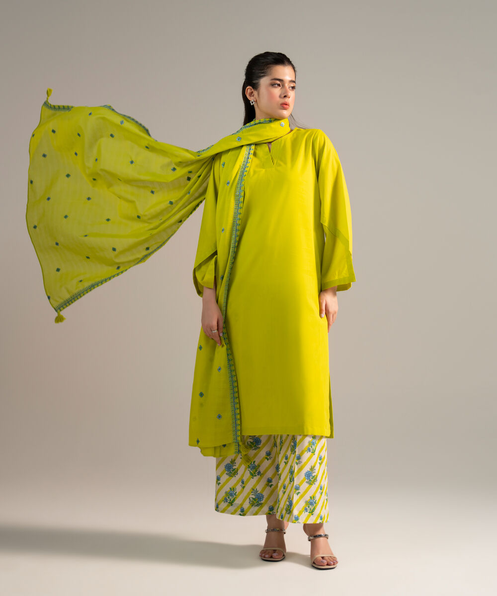 Women's RTW Crosshatch Solid Green 3 Piece Suit