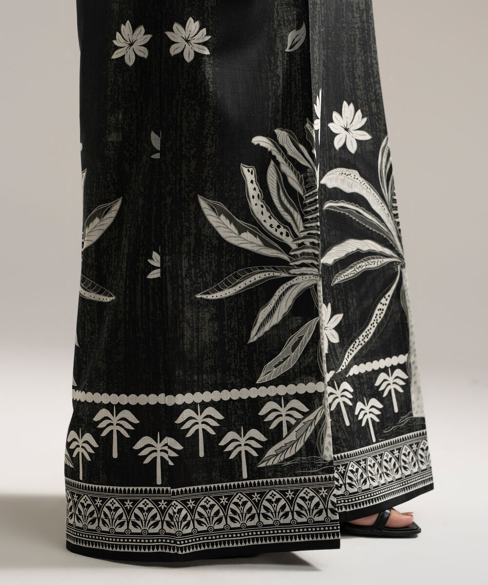 Women's RTW Cross Hatch Printed Black Flared Pants