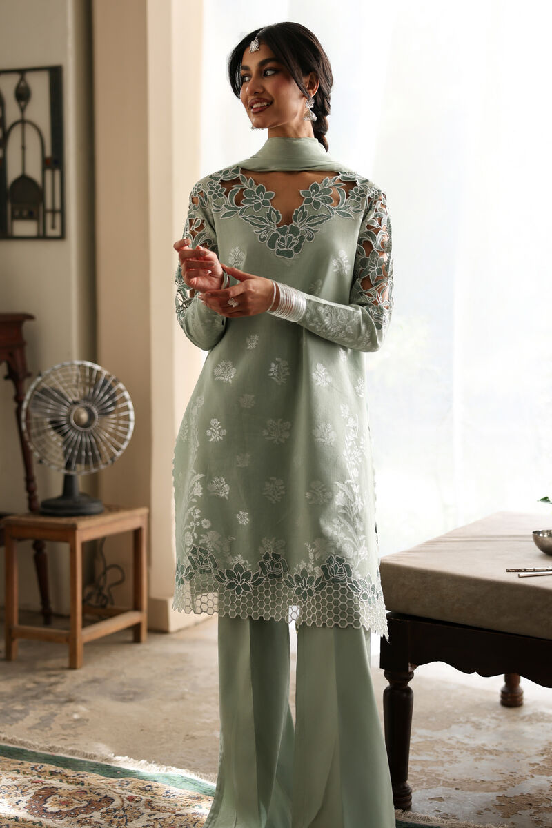 3 Piece - Embroidered Jacquard Suit