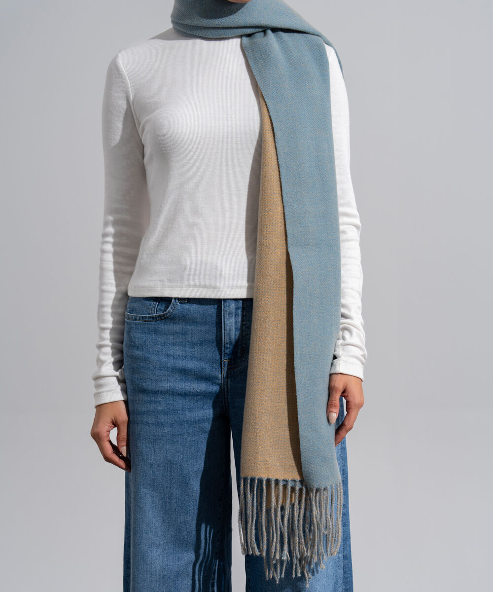 Women's Western Wear Blue Polyester Solid Woolen Scarf