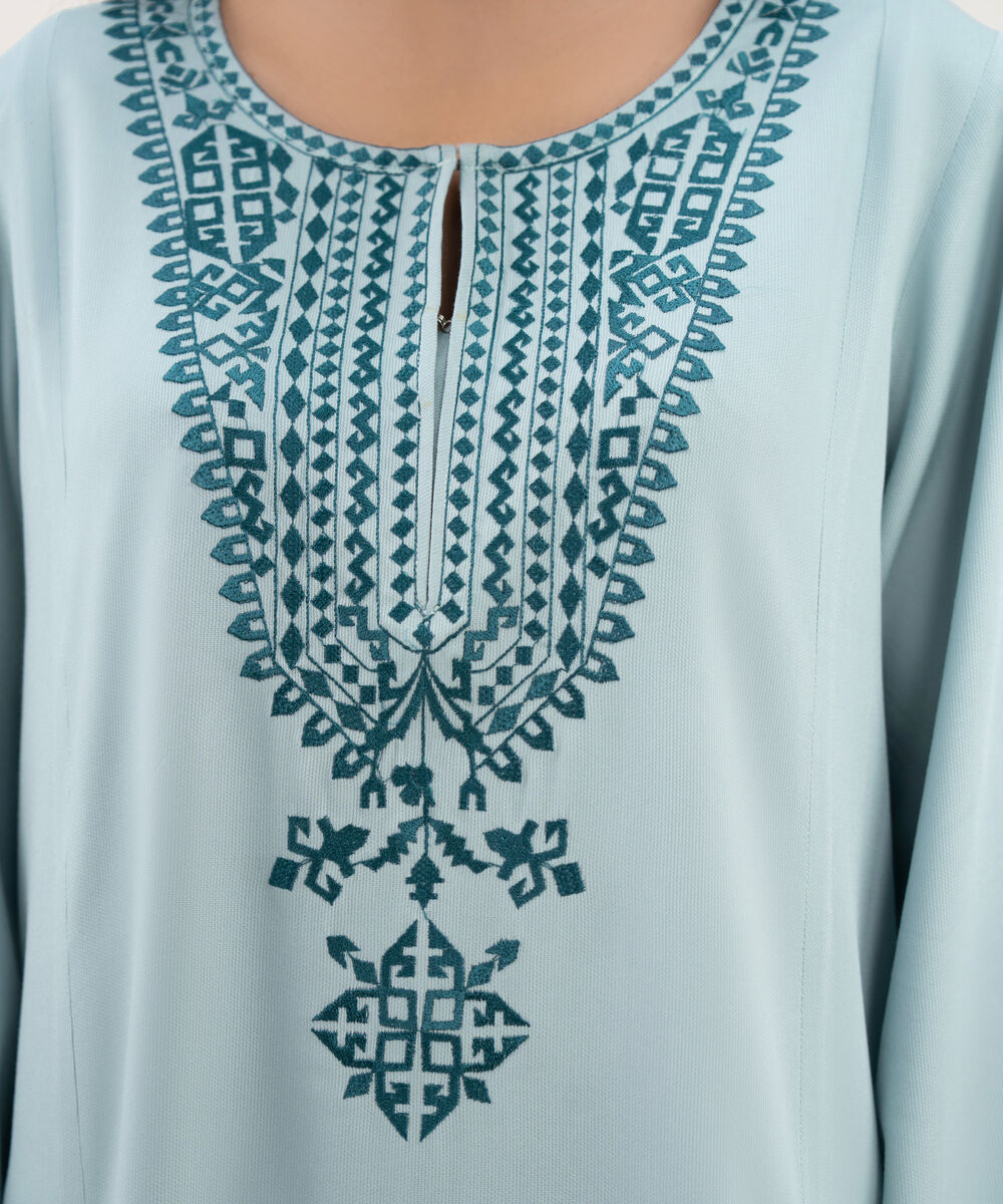 Women's RTW Bedford Embroidered Straight Blue Shirt