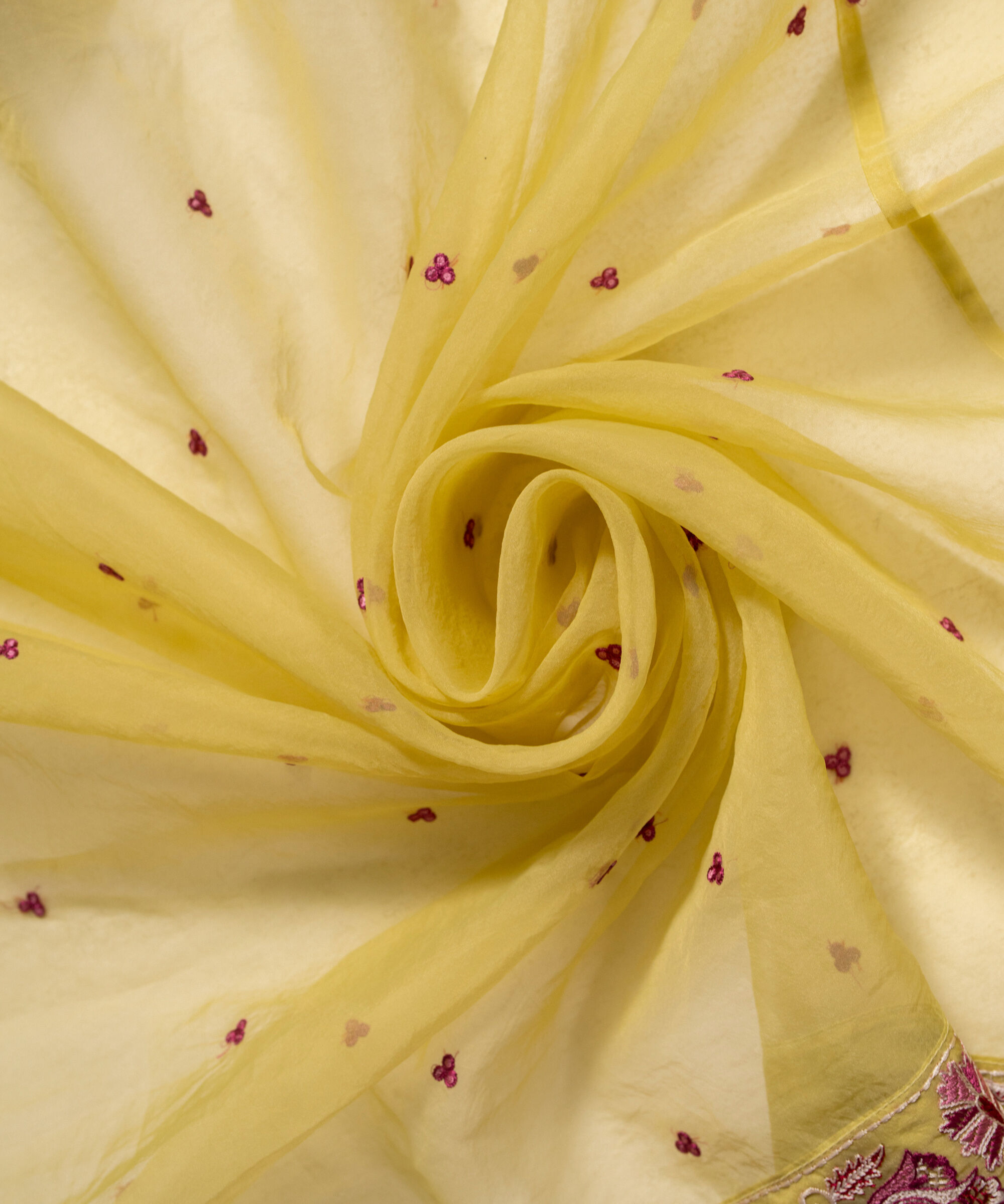 Organza Dupatta P26CHMV6193D