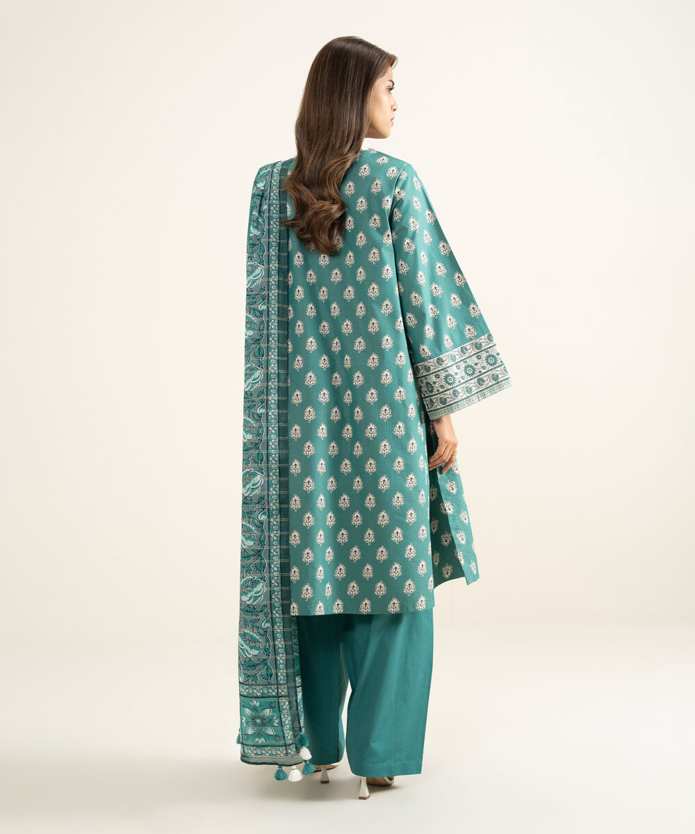 Women's Unstitched Zari Lawn Printed Green 3 Piece Suit