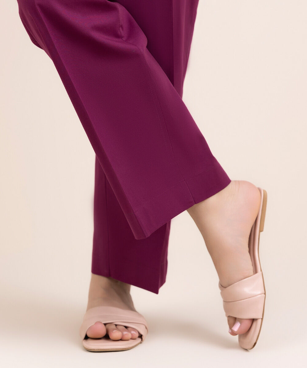 Woman - Pink Solid Cambric Straight Pants