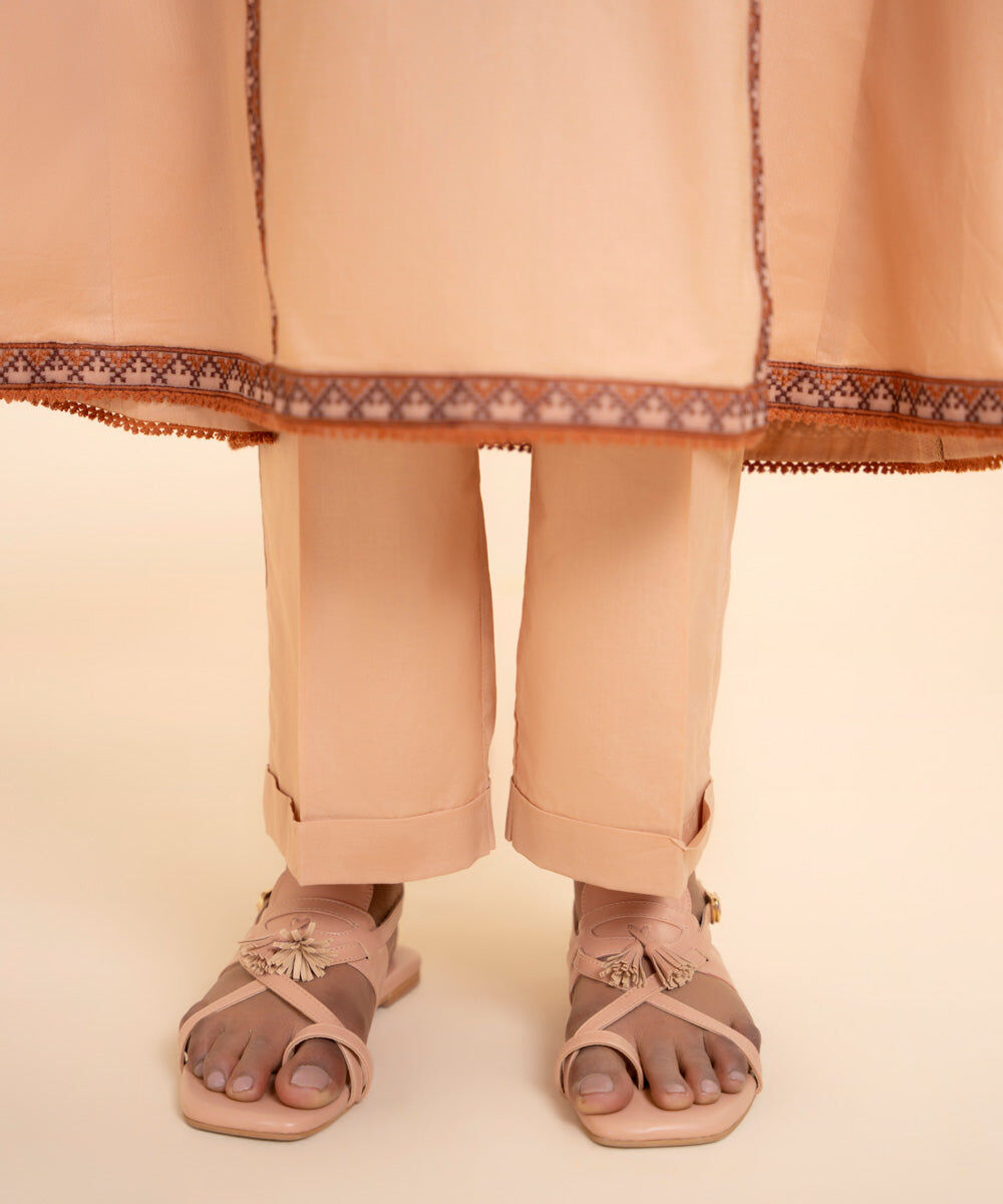 Women's Pret Cambric Beige Solid Straight Pants