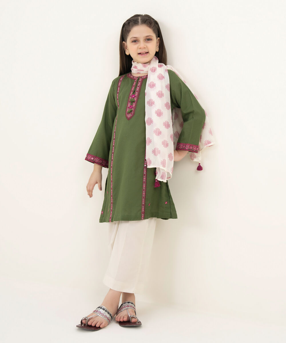 Girls Two Piece Embroidered Textured Lawn Shirt Dupatta