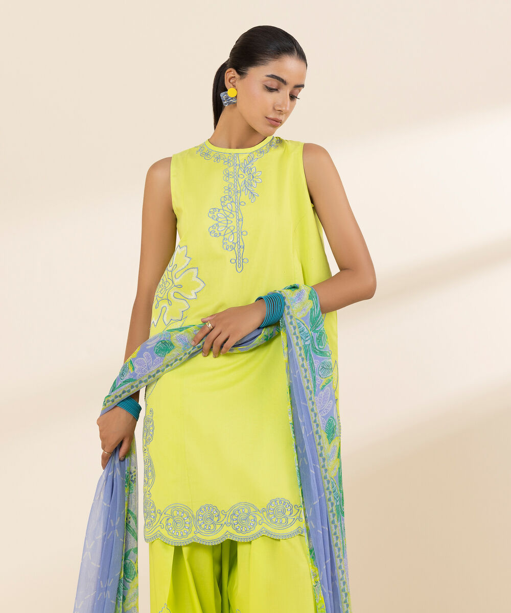 0U3PEST25V52 Unstitched 3 PC 0U3PEST25V52