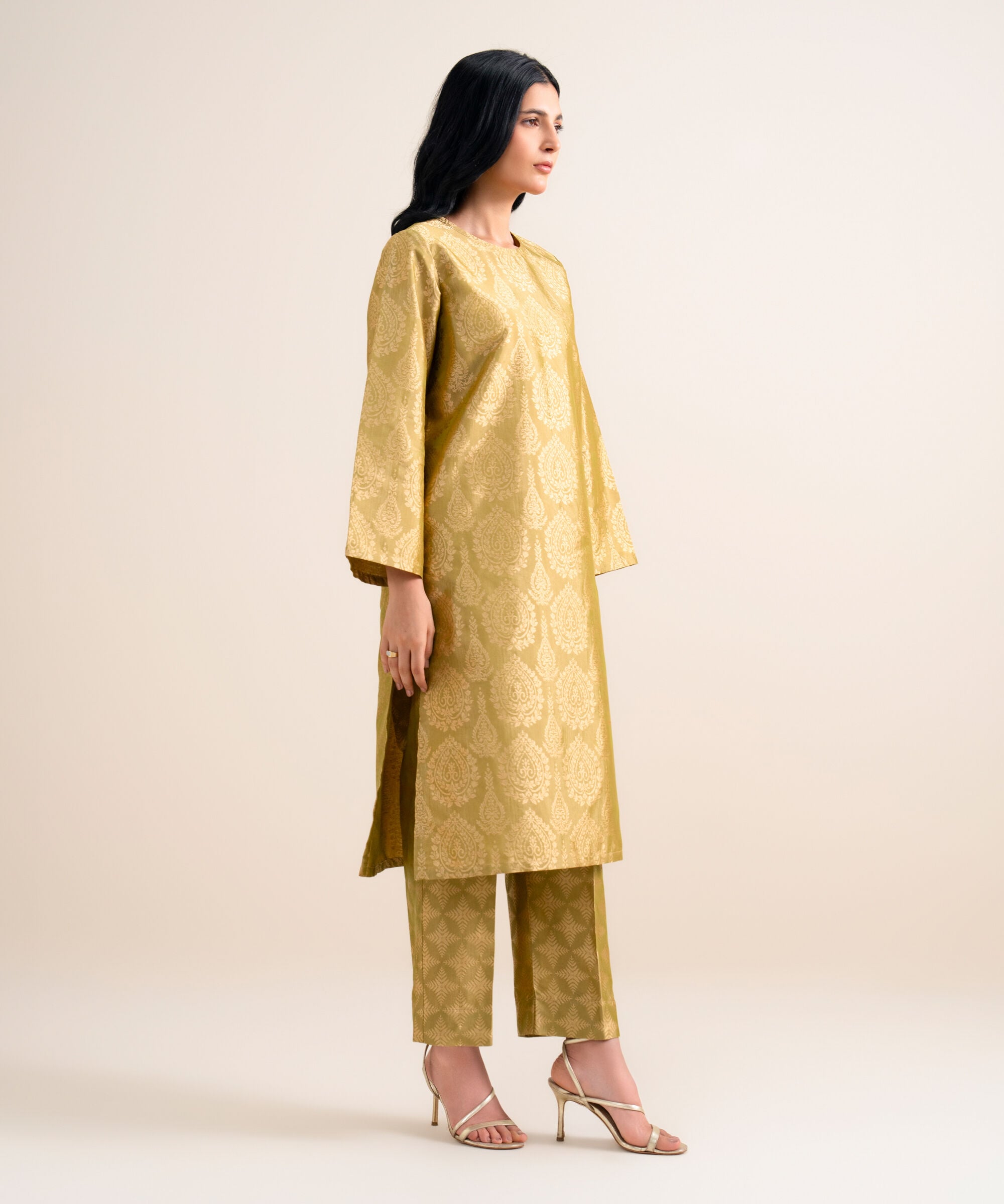 Unstitched 2 Pc Jacquard U3PJQ25V36TS