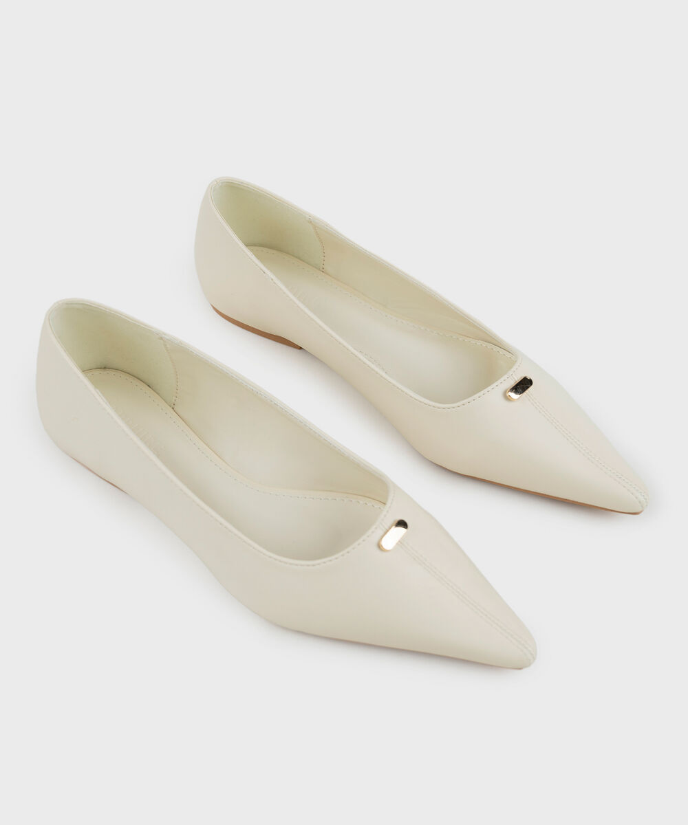 Women's Off White Pointed Toe Pumps