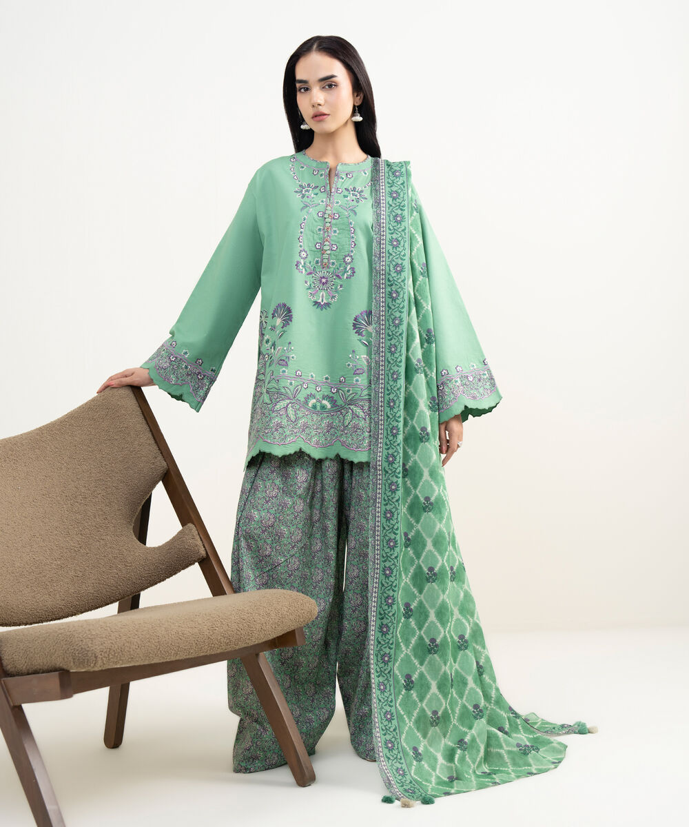 Women's Unstitched Textured Lawn Embroidered Green 3 Piece Suit