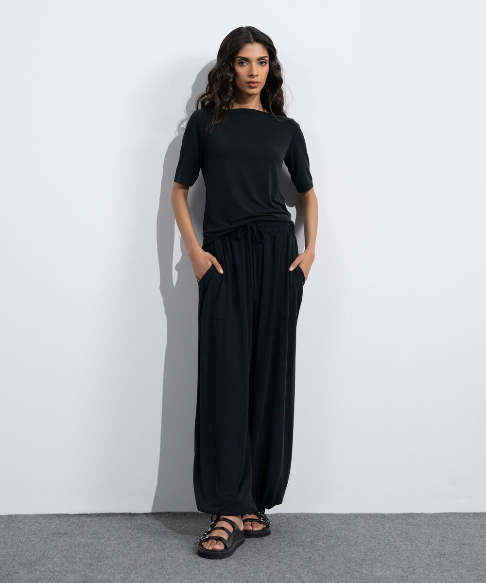 Women's Black Flowing Balloon Trousers
