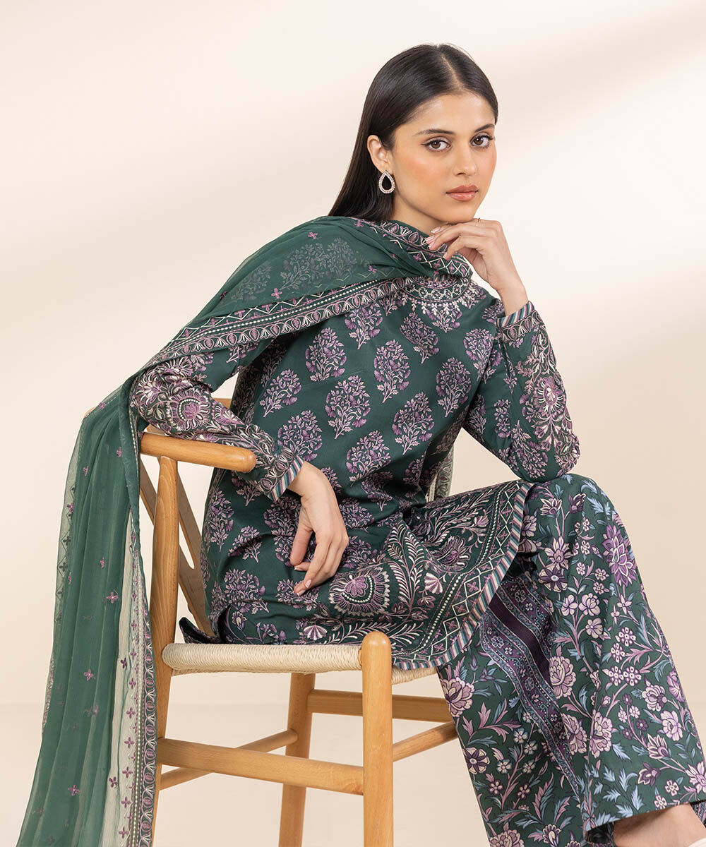 U3PEDF25V220 Unstitched 3 PC U3PEDF25V220