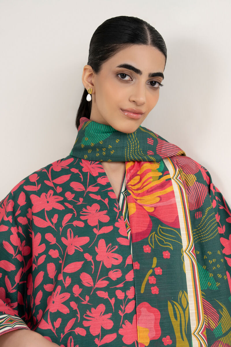 3 Piece - Printed Khaddar Suit