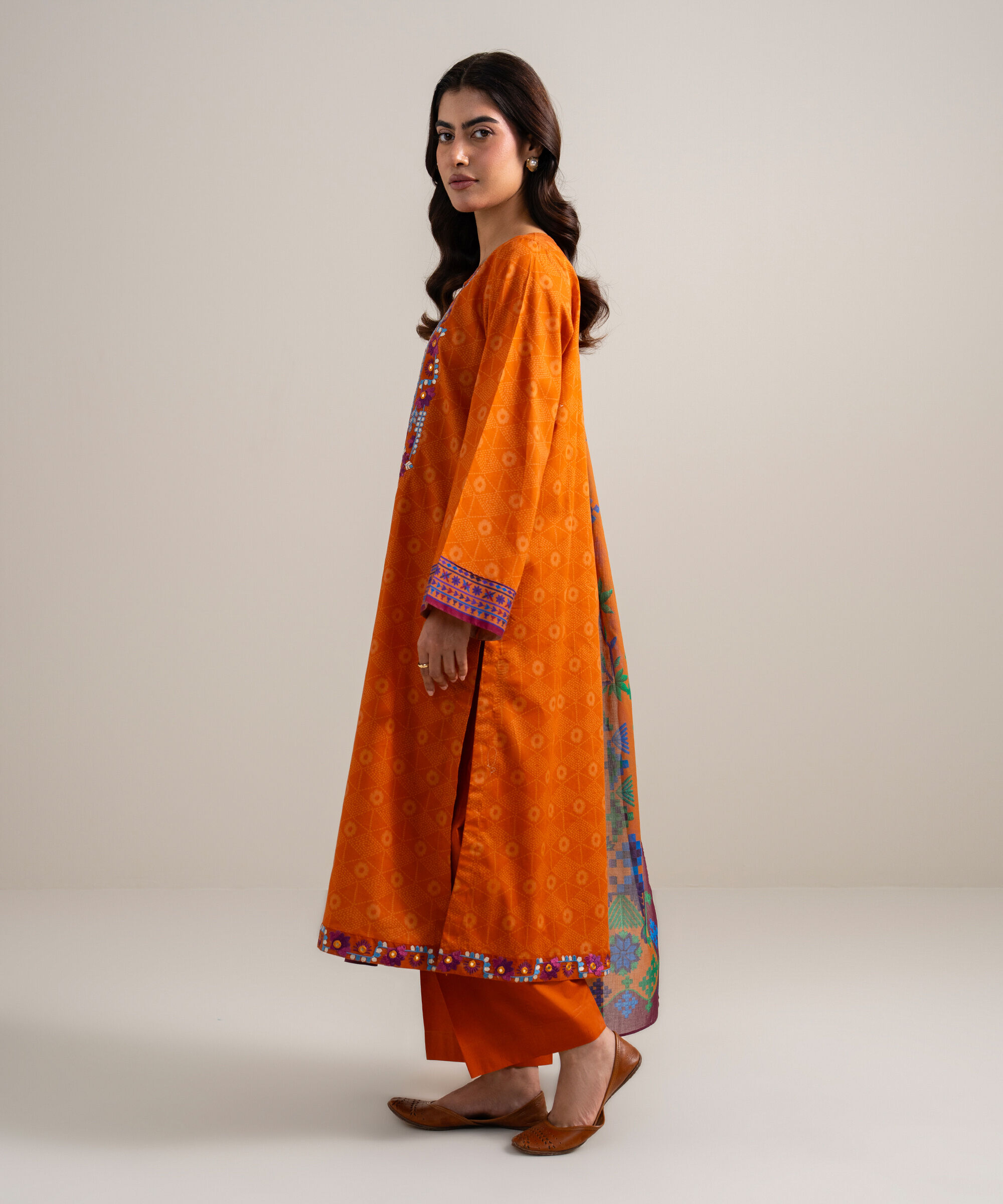 Unstitched 3 PC U3PDDS26V696