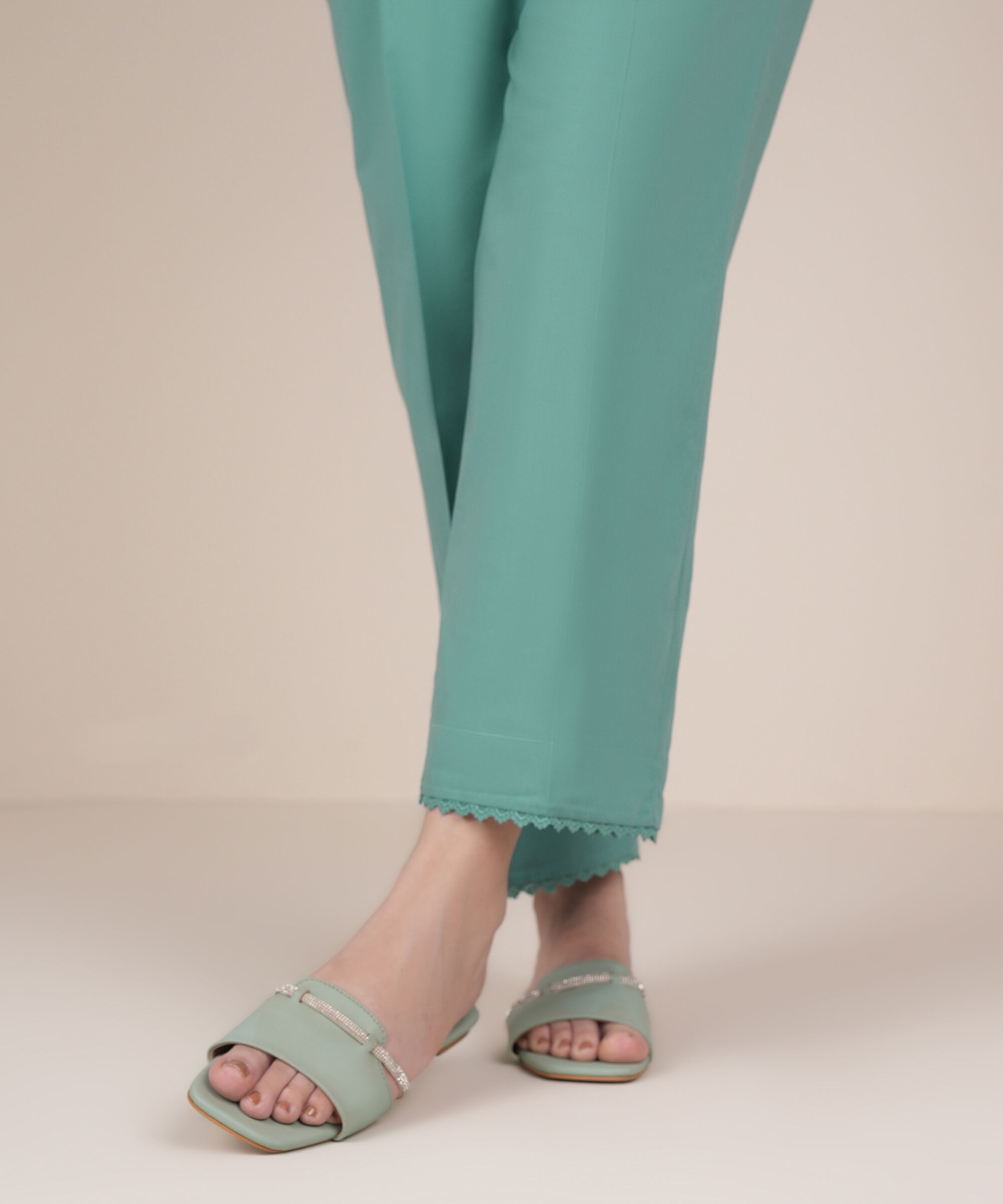 Straight Pants 2PRDY25V238T i