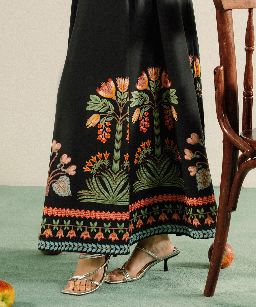 Women's RTW Poplin Printed Black Skirt