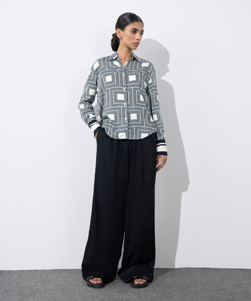 Women's Western Wear Black & White Printed Regular-Fit Shirt