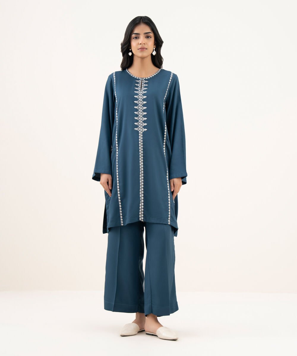 Women's RTW Bedford Embroidered Blue Straight Shirt