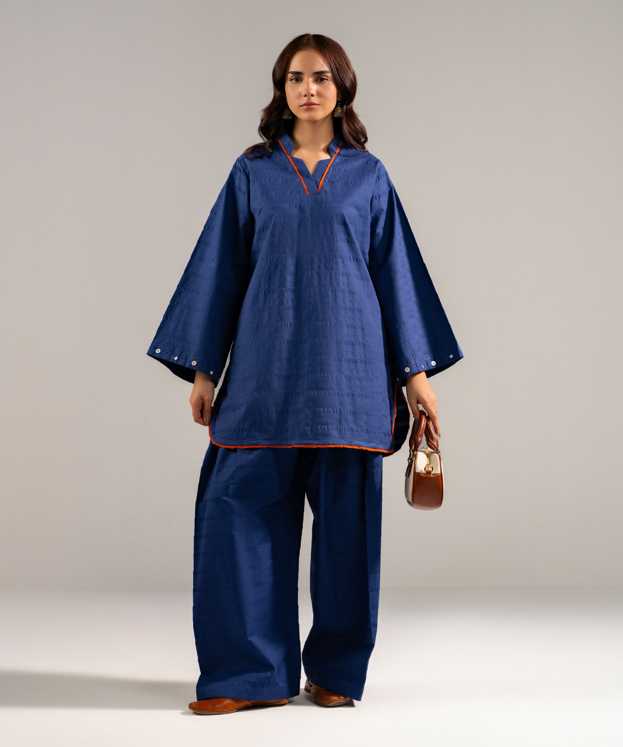 Retail Price: 8990/-PKR