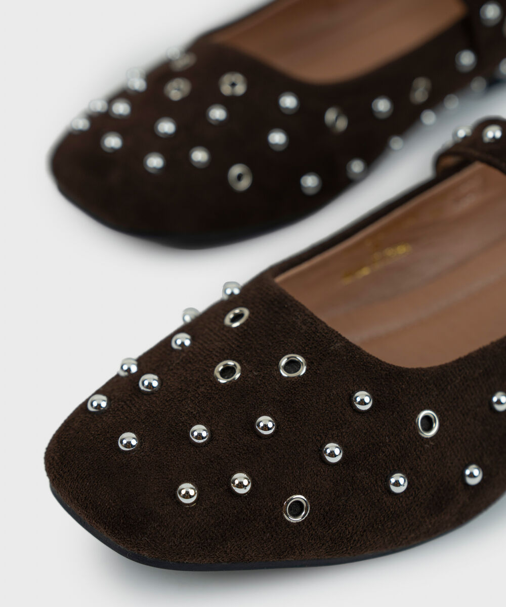 Women's Brown Pumps