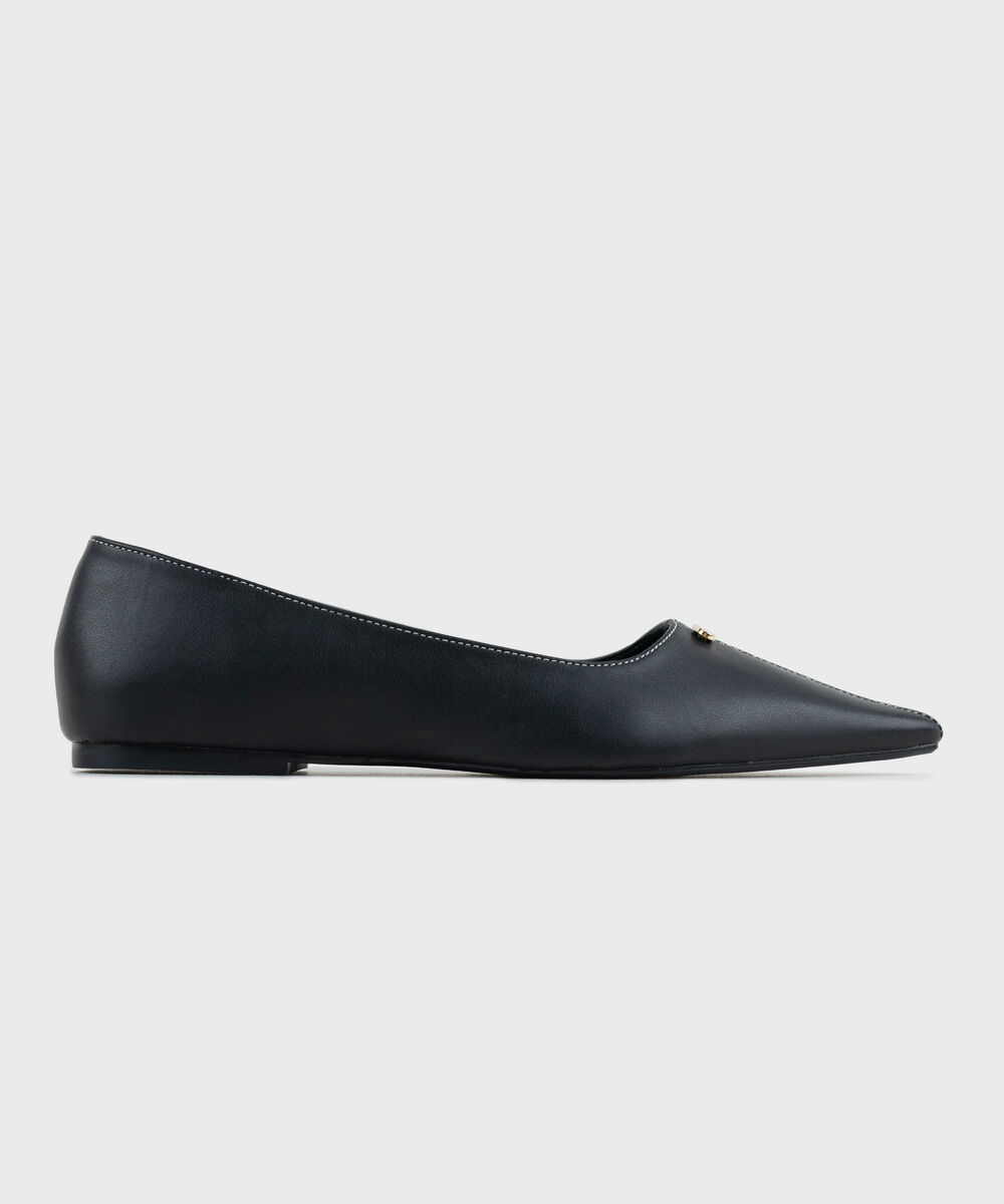 Women's Black Pointed Toe Pumps