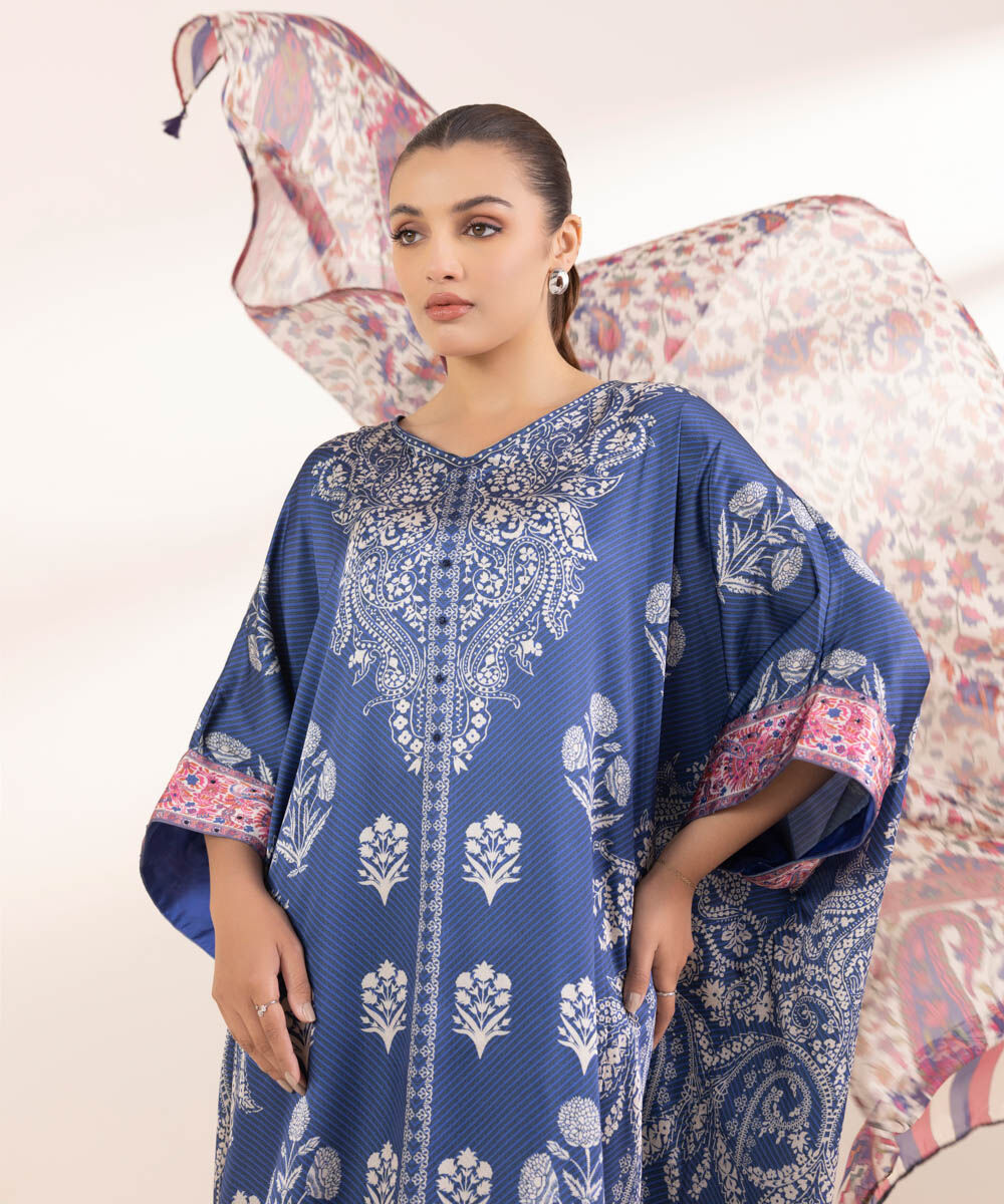 Woman - Blue 3 Piece - Embellished Silk Suit