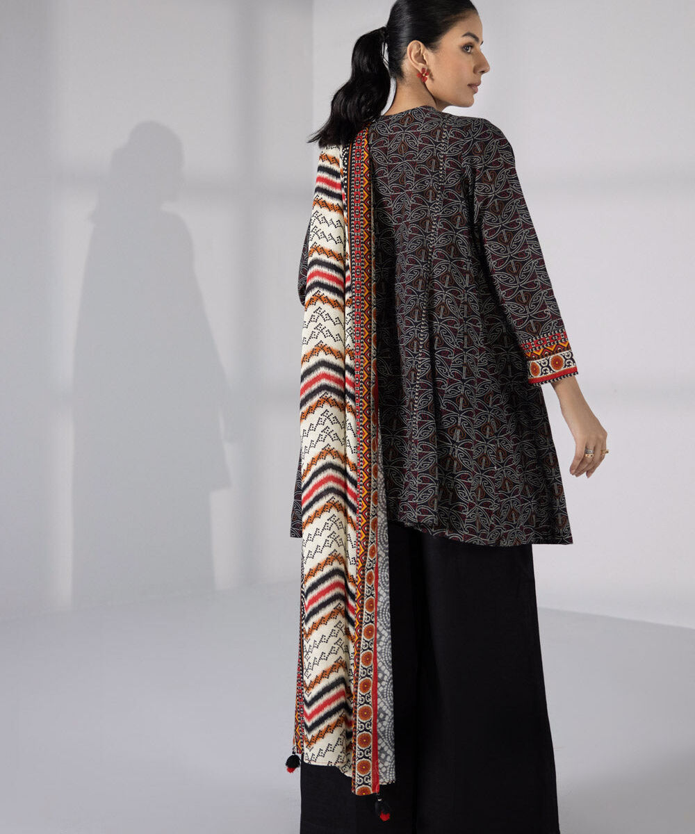 Women's Unstitched Three Piece Printed Lawn Suit