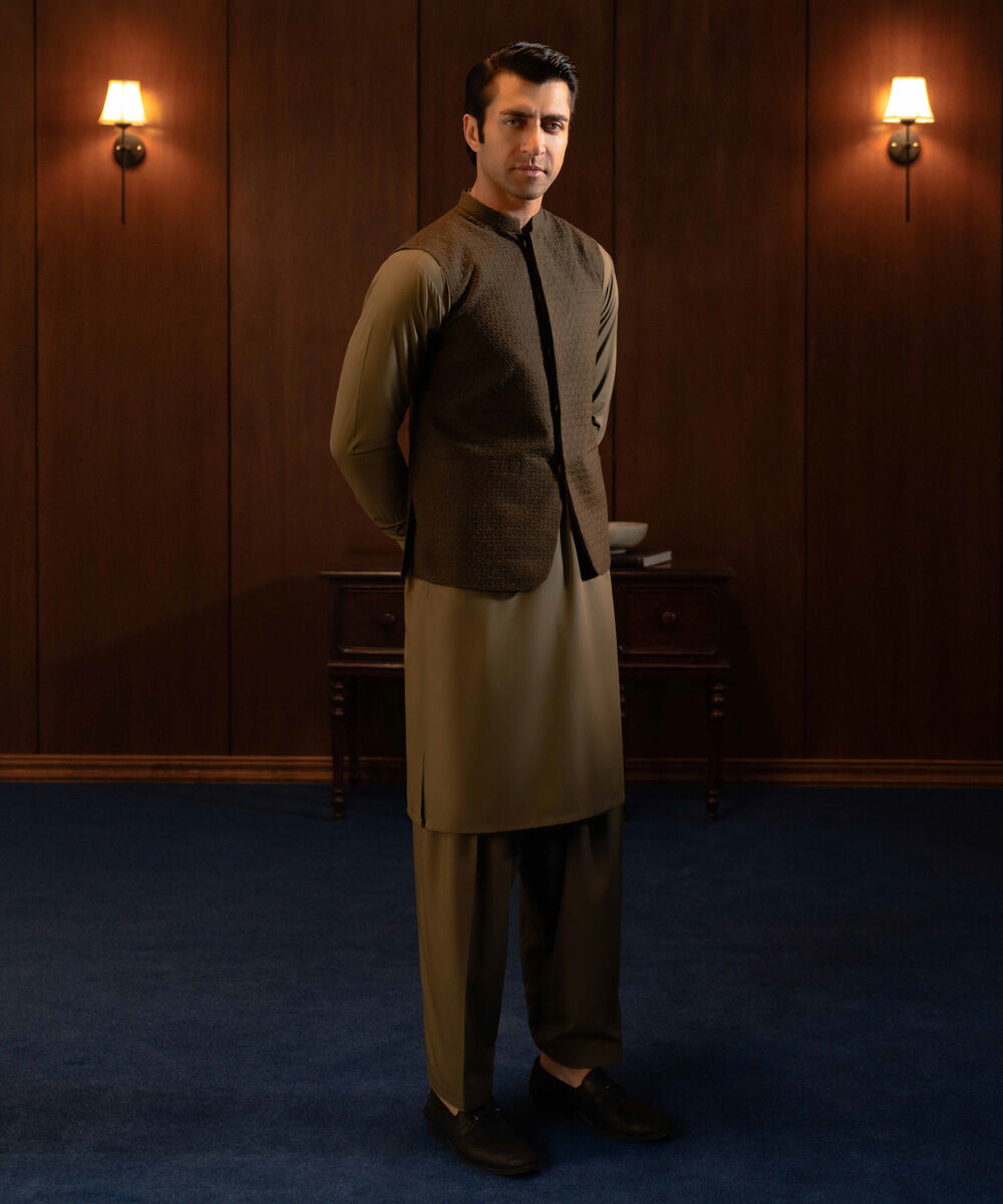 Man - Beige Premium Wash & Wear Suit