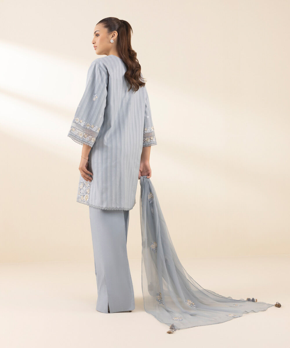 U3PEDF25V226 Unstitched 3 PC U3PEDF25V226