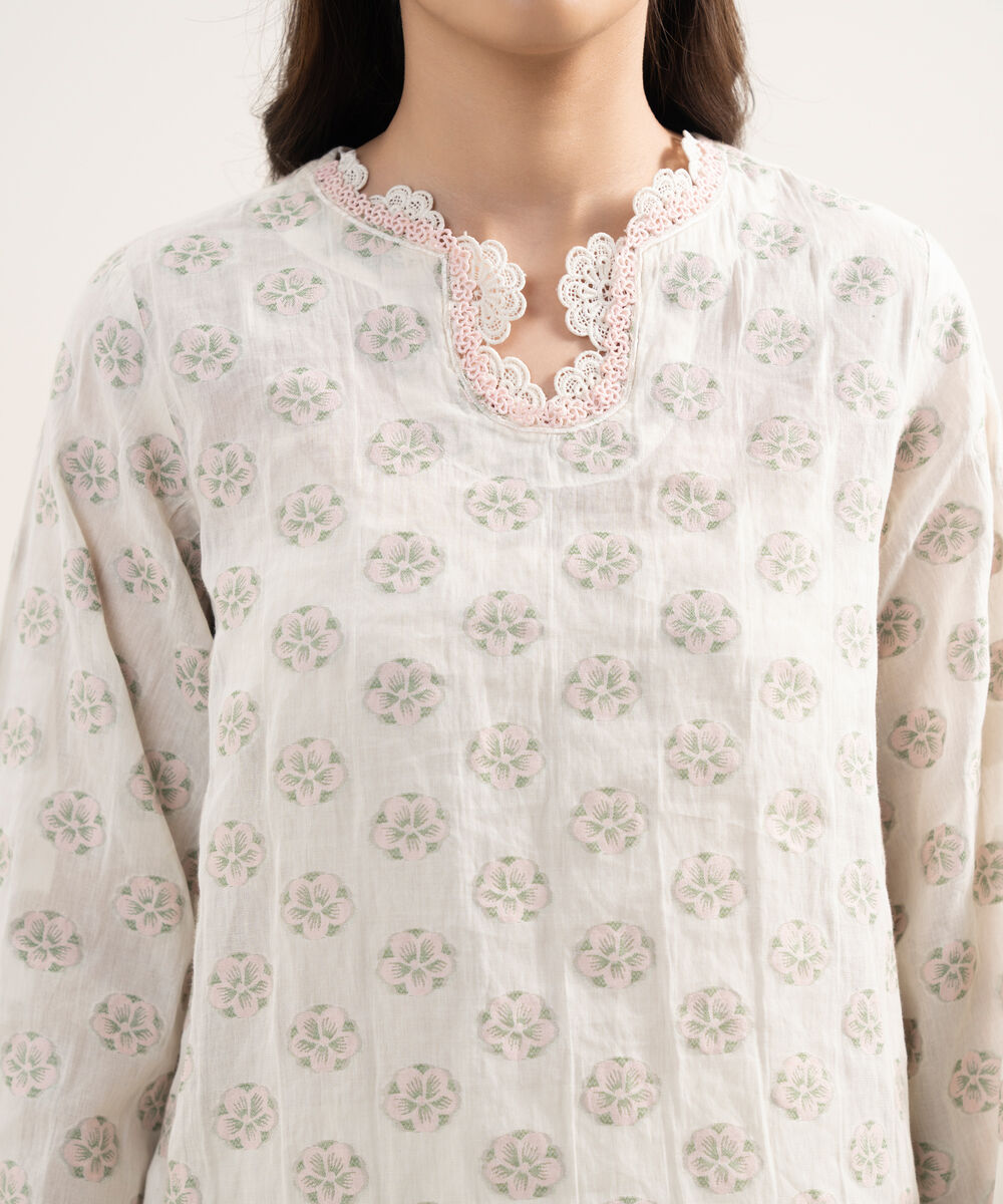 Women's RTW Extra Weft Jacquard Solid Cream White 2 Piece Suit