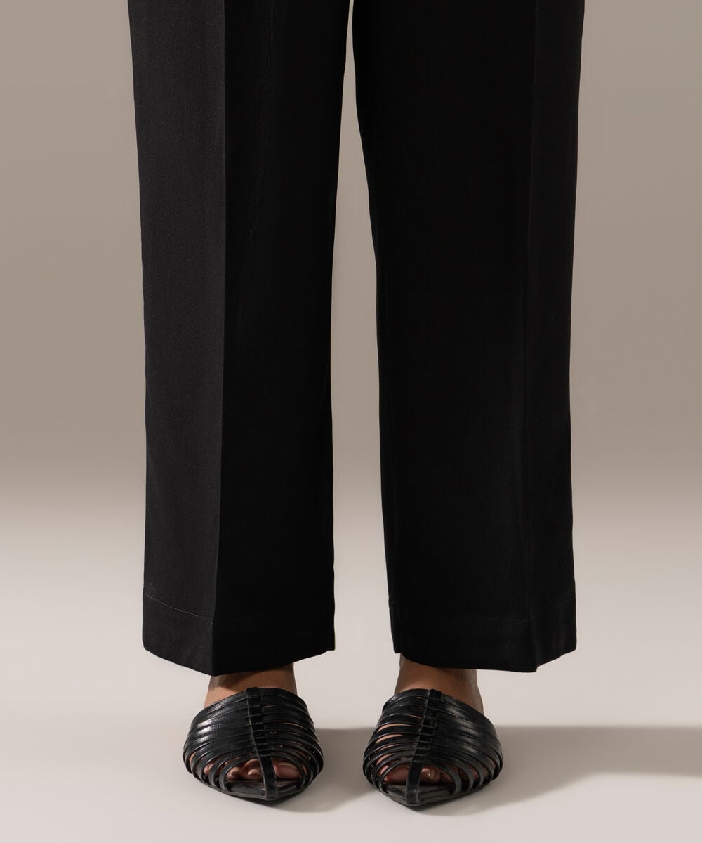 Women's RTW Bedford Solid Black Straight Pants