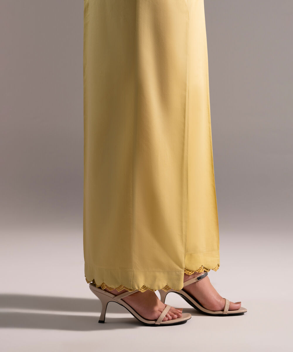 Women's RTW Cambric Solid Pale Yellow Culottes