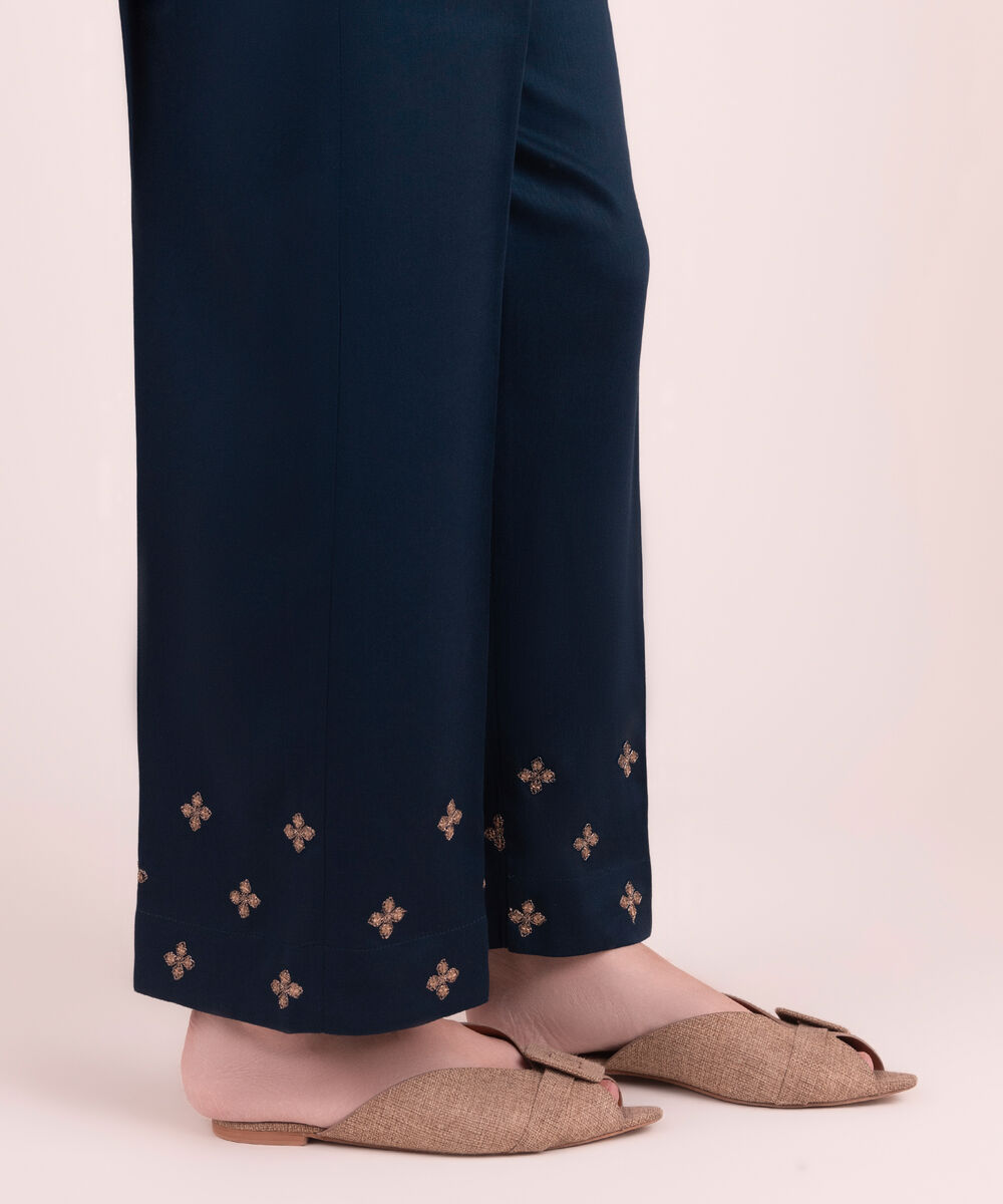 Women's RTW Bedford Embroidered Blue Straight Pants