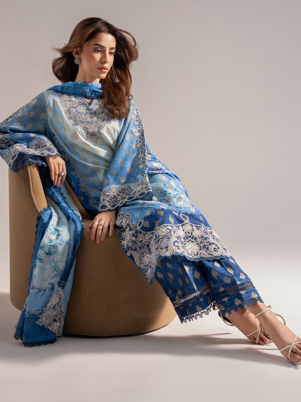 3 Piece - Embroidered Jacquard Suit